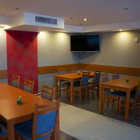 Ξενοδοχείο Trio